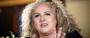 Mon cœur est si lourd" : Marianne James annonce la mort de sa mère et lui  rend un hommage bouleversant