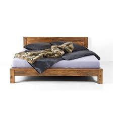 .da letto sottotetto from camera da letto in mansarda bassa , source:ourhouseofmodesty.nl. Letto Matrimoniale Legno Naturale