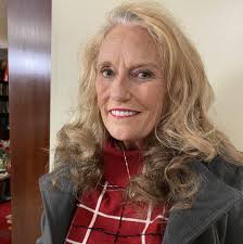 I have been remiss in not mentioning this sooner but my best friend of 47  years, Lisa Rentrop Smith, lost her battle with Alzheimers this year. I had  the honor of being