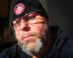 Mark Hamlett's Instagram, Twitter & Facebook