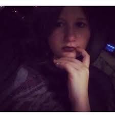 Elle Lambert (@neonhusky16)