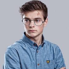 Everyone loves some humor; @@ (At-At) not only fronts Martin Garrix with his new collaboration with Jay Hardway, but he incorporates Harry Potter and Hagrid ... - Wizard
