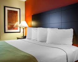 Our hotel is just minutes from area hotspots and many popular waverly attractions. Hotels In Waverly Ia Choice Hotels