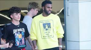 Travis scott house tour 2020 updated new 23 5 million dollar mansion. Jason Derulo Visits The Hype House And Shows Off His Sick New Lamborgini Youtube