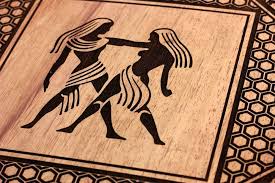 Male/female meldings, male/male meldings, and female/female meldings, depending on what suited each creature the best. The Zodiac Twins Explained Personality Traits Of Every Gemini Woodgeekstore