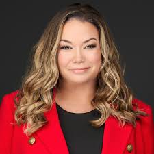 Tamara Farris's Instagram, Twitter & Facebook