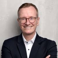 3000+ "Knut" profiles