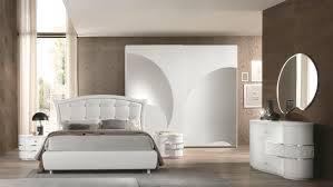 Camera da letto in stile contemporaneo. Camere Da Letto Contemporanee Con Linee Sobrie E Raffinate Qualita Dei Materiali