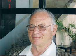 נכדו טל סיפר לבן כספית ואריה אלדד: Moshe Jakobovits Wikipedia
