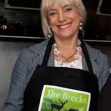 Deborah Upton (@UptonDebbie)