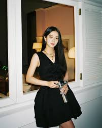 Trying to look like blackpink for a week k pop fashion blackpink style. 4muxnyfpp8fu M