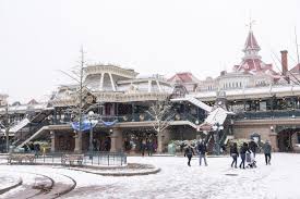 Alight at maihama station on jr (japan railway) keiyo line / musashino line. Has It Ever Snowed In The Disney Parks Grab Your Earmuffs And Let S Find Out Allears Net