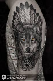 Cool Native American Style Wolf With Yellow Eyes Tatoo On Shoulder Wolf Tattoos Men Wolf Tattoos Wolf Tattoo Sleeve
