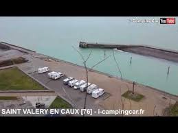 Saint valery en caux est une petite station balnéaire située entre dieppe et fécamp,en seine maritime. Saint Valery En Caux 76 Aire De Services Camping Car Youtube