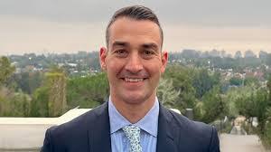 Stephen Everest's Instagram, Twitter & Facebook