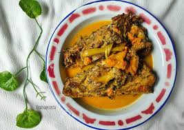 Panaskan minyak, lalu tumis bumbu iris terlebih dahulu. Resep Mangut Ndas Manyung Legit Dan Nikmat