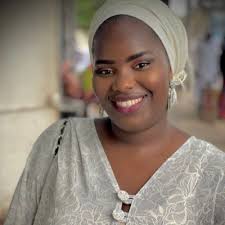 Amina sy 🧸🍃 (@jolie_amiina)