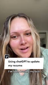 Leah Branum's Instagram, Twitter & Facebook