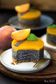 Gebacken habe ich natürlich auch: Einfache Mohntortchen Mit Keksboden Und Pfirsichguss Ina Isst