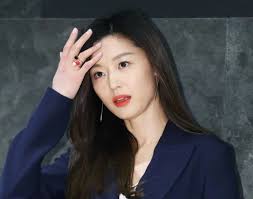 남편의 사고를 목격한 여인, 이연우. W9lhznpqeqpifm