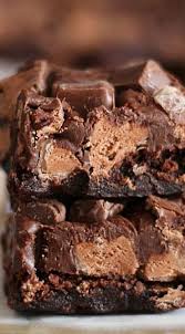 3 Musketeers Fudge Brownies Didn T Turn Out Right Middle Sank And Wasn T Cooked Had Trouble With Them Baking Correctly Fudge Brownies Desserts Dessert Bars