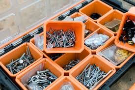 If you only use a tool box to hold the essentials needed for simple home repairs, hanging pictures, or tightening loose chair legs, there's no reason to spend a lot of money. 10 Unique Tool Organizing Ideas