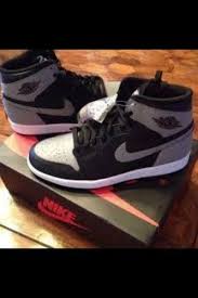 Air Jordan 1 Retro High Og Gs Shadow Black Soft Grey Qs 575441 014 Size 4 5y Sneakers Men Fashion Sneakers Fashion Nike Free Shoes
