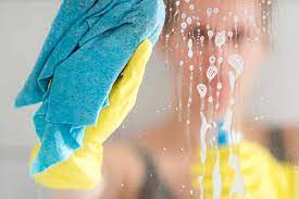 Mum S Surprising Hack For A Sparkling Clean Glass Shower Screen Shower Screen Glass Shower Cleaning