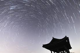 페르세우스 유성우는 사분의자리 유성우(1월), 쌍둥이자리 유성우(12월)와 함께 연중 3대 유성우로 꼽힌다. 4ì¼ ìƒˆë²½ ì‚¬ë¶„ì˜ìžë¦¬ ìœ ì„±ìš° ì‹œê°„ë‹¹ ìµœëŒ€ 120ê°œ ë–¨ì–´ì ¸ ë‰´ìŠ¤ ë™ì•„ë‹·ì»´