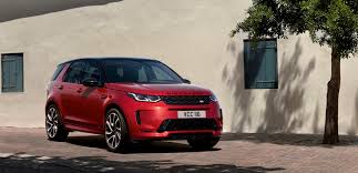 Discovery sport's interior offers a design and layout that serves driver and passengers alike. Discovery Sport Land Rover Homepage
