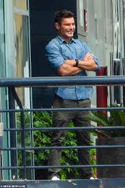 The surname efron, which is hebrew and a biblical place name, comes from zac's polish jewish paternal grandfather. Zac Efron Is Pictured Filming Quay Restaurant In Sydney With Girlfriend Vanessa Valladares Daily Mail Online