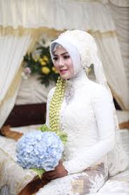 Demikian, susunan acara akad nikah secara ringkas. Akad Nikah Redant Hijab Kebaya Welcomehome Wedding Pakaian Pernikahan Pengantin Muslim Pakaian Perkawinan