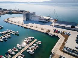 It is situated on the south east side of kaštela bay. Segelverein Marina Kastela