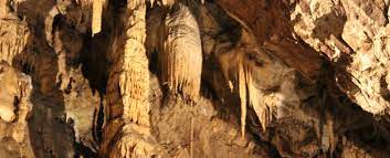Maybe you would like to learn more about one of these? Szent Istvan Cseppkobarlang