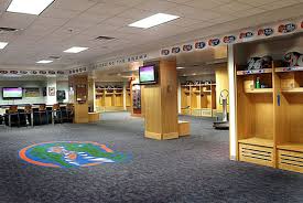 Photo Florida Hangs Up Poster Of Jojo Kemp In Locker Room florida hangs up poster of jojo kemp in