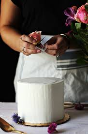 Edible flowers are flowers that can be consumed safely. How To Decorate A Cake With Flowers