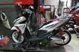 Gambar modifikasi vario 125 150 esp iss fi velg jari jari 17 via modifikasimobiloe.blogspot.com. Tips Bore Up Honda Vario 125 Jangan Asal Pilih Paket Bore Up Gridoto Com