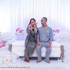 Siti sarah dan shuib bercerai. 37 Foto Sekitar Malam Berinai Shuib Sepahtu Siti Sarah Sebelum Berlangsung Majlis Persandingan Hari Ini Shuib Sepahtu Dan Isterinya Si Malam Artis Gambar