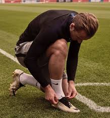 Gareth southgate (right) presents harry kane (left) with the golden boot award for the 2018 world cup (mike egerton/pa) he also picked up the same accolade at the 2018 world cup and added the premier league playmaker of the year gong to his collection for laying on more assists than anyone else in the previous campaign. Harry Kane Gets Some Special Edition Golden Slippers Soccer Cleats 101
