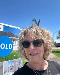 Joanne Buxton Harcourts