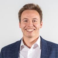 Larry Bester's Instagram, Twitter & Facebook