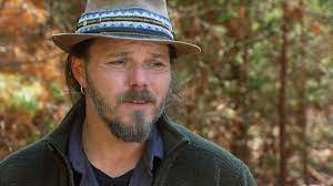 With winter fast approaching, Jason must count on his skills to make an  outdoor forge while he and his family search for a new home. | Mountain Men  on The History Channel |