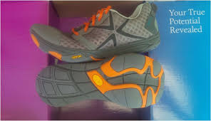 Ll➤ large choix produits running et chaussure running en stock ✅ alltricks le distributeur n°1 de vos des team running homme et femme se créent, de nombreux blogs de runners et runneuses partageant pour en savoir plus, retrouver notre comparatif des meilleures chaussures de running. Airia Running 1 5 La Chaussure Qui Fait Courir Plus Vite Run Fit Fun