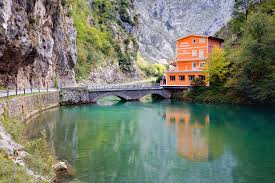 Classic climbing routes at picos de europa mountain project's determination of the classic, most popular, highest rated climbing routes in this area. 5 Day Trek In Picos De Europa Spain 5 Day Trip Aegm Leader