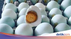 Selain digunakan untuk menyebut warna dan batu, yang biasa disebut turquoise adalah warna. Omzet Pedagang Telur Asin Pantura Turun 70 Sejak Ada Tol Trans Jawa