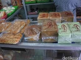 Ribuan gambar baru berkualitas tinggi ditambahkan setiap hari. Lembut Empuk Roti Otoy Bikinan Toko Roti Legendaris Di Pekanbaru