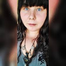 Diane Wallick's Instagram, Twitter & Facebook