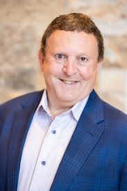 UHNWI Peer Network in Chicago