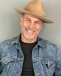 Thank you familia for your commitment and contributions