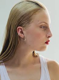 The minimalist design is one of the most popular designs nowadays. Best Ear Cuffs For Unpierced Ears